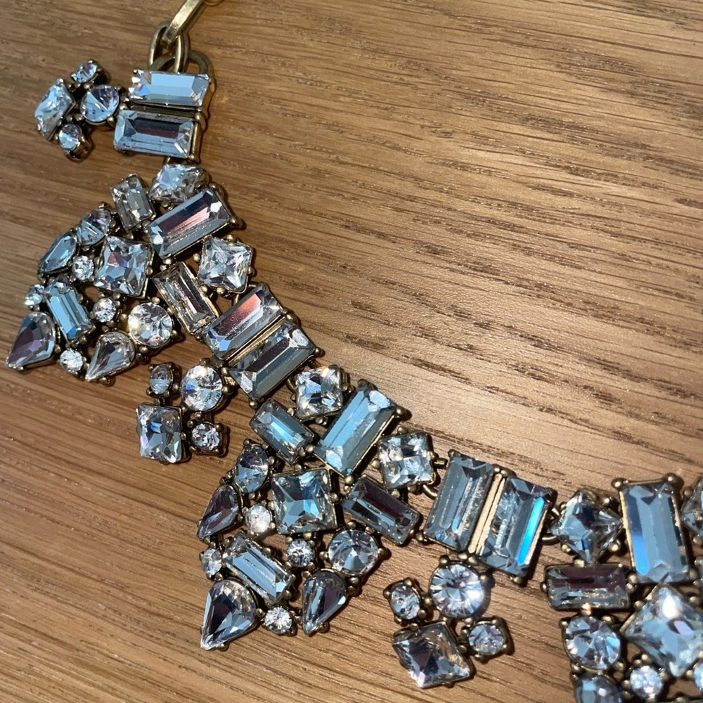 J.Crew NWT Gold Tone Crystal Statement Necklace Rhinestone Bib $58 - Picture 4 of 6
